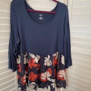 💕EVRI blue floral baby doll blouse top. Size 1X